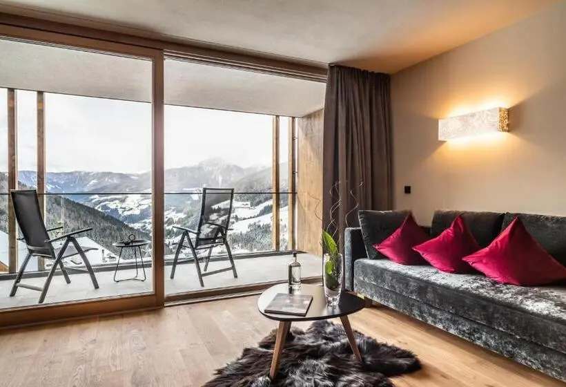 Juniorsviitti Vuoristonäkymä, Boutique Hotel Kircher