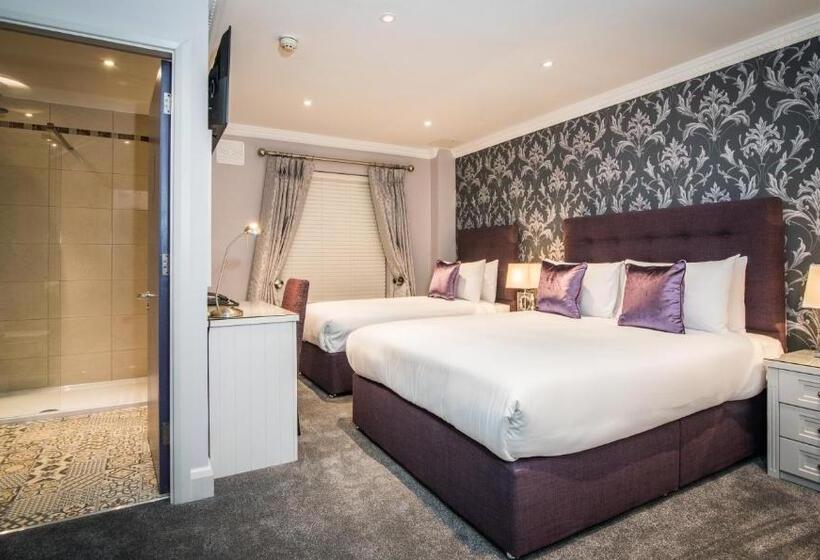 디럭스 패밀리 룸, 12th Lock Boutique