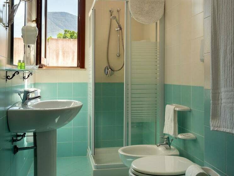 חדר סטנדרט, Achibea