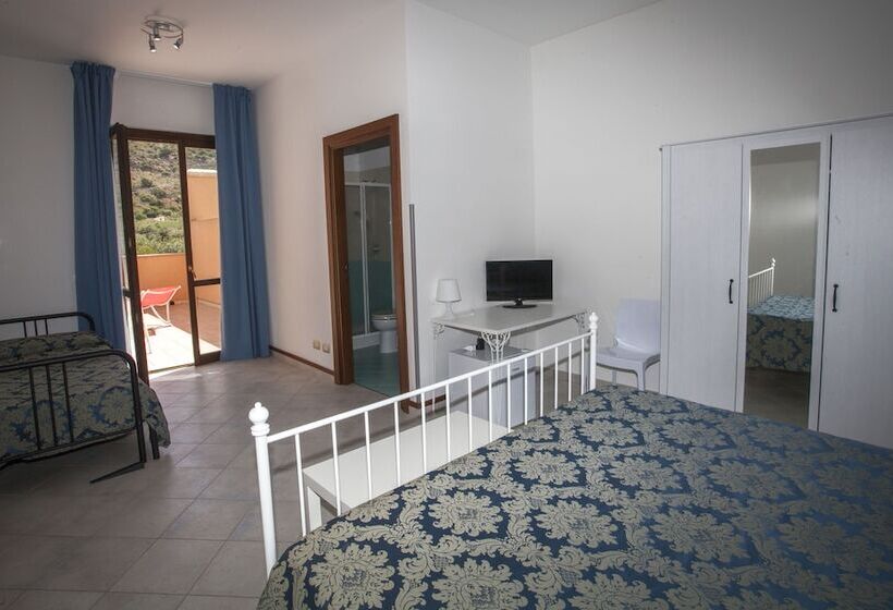 חדר סטנדרט לארבעה, Achibea