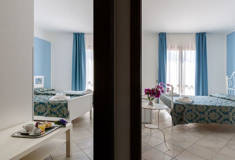 חדר סטנדרט לארבעה, Achibea