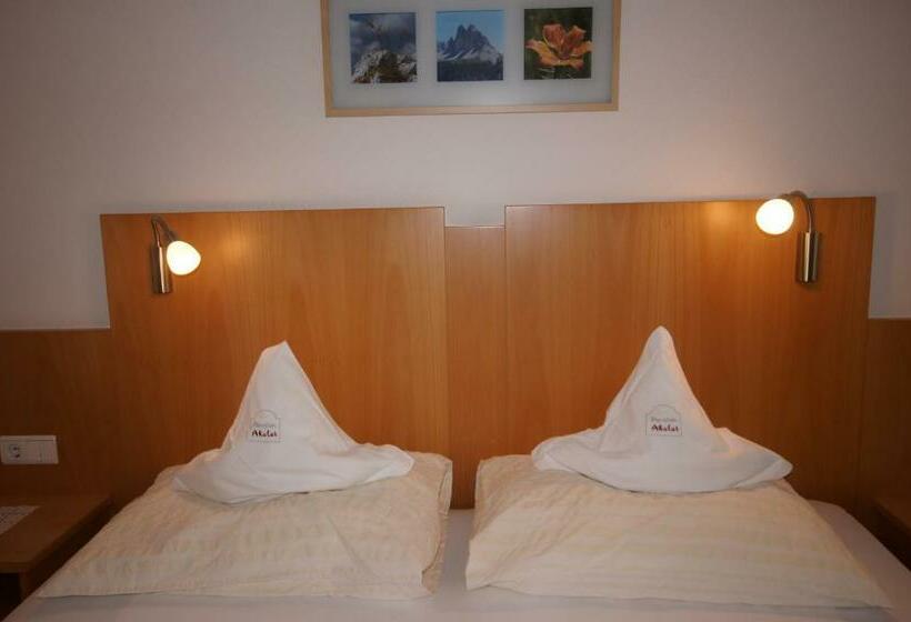 スタンダードルーム, Akelei