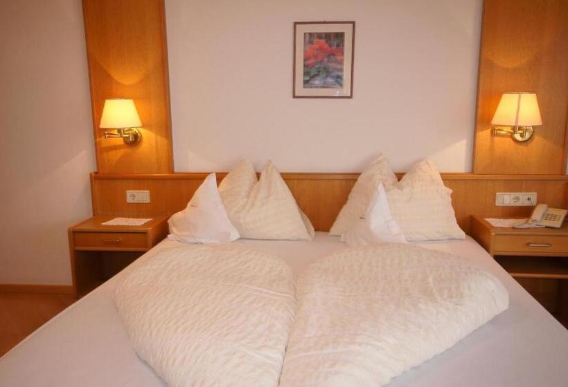 スタンダードルーム, Akelei