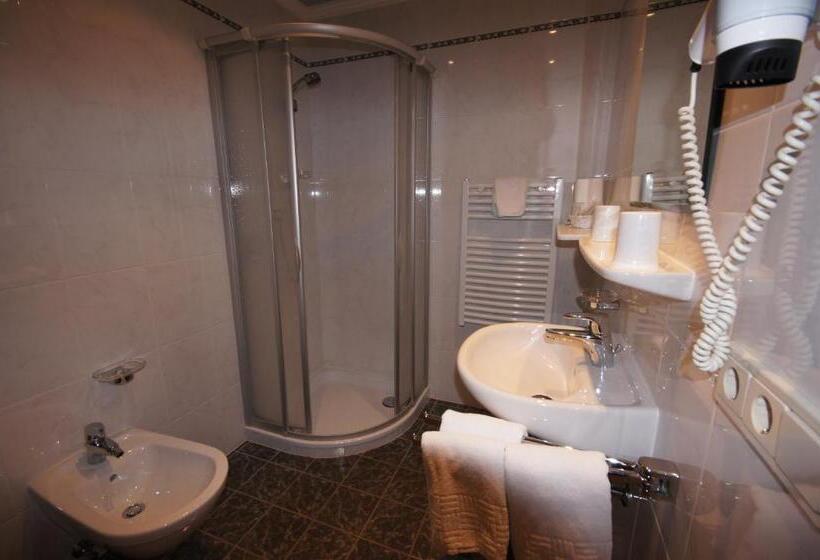 スタンダードルーム, Akelei