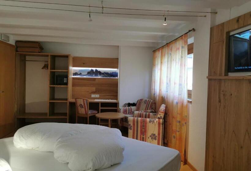 スタンダードルーム, Akelei