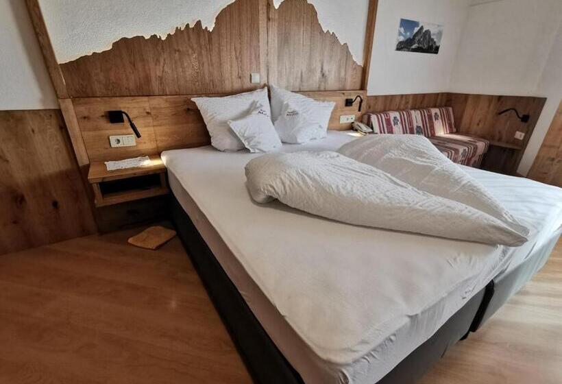Трехместный Номер Классика, Akelei