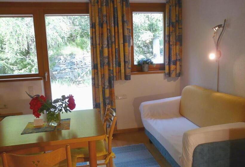 Comfort studio with terrace, B & B Apartments Ortlerblick