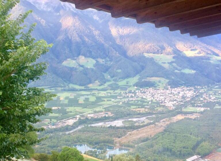 带露台的标准工作室, B & B Apartments Ortlerblick