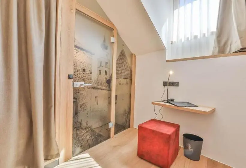 Standard Yhden Hengen Huone, Belvenu Boutique