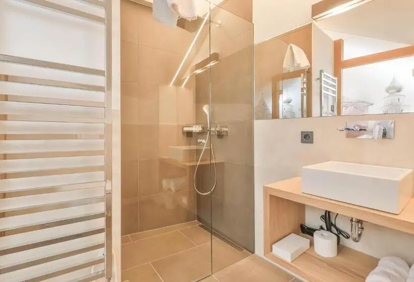 Standard Yhden Hengen Huone, Belvenu Boutique