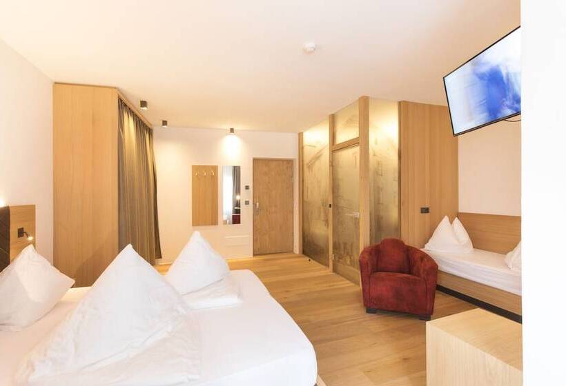 חדר סטנדרט לשלושה, Belvenu Boutique