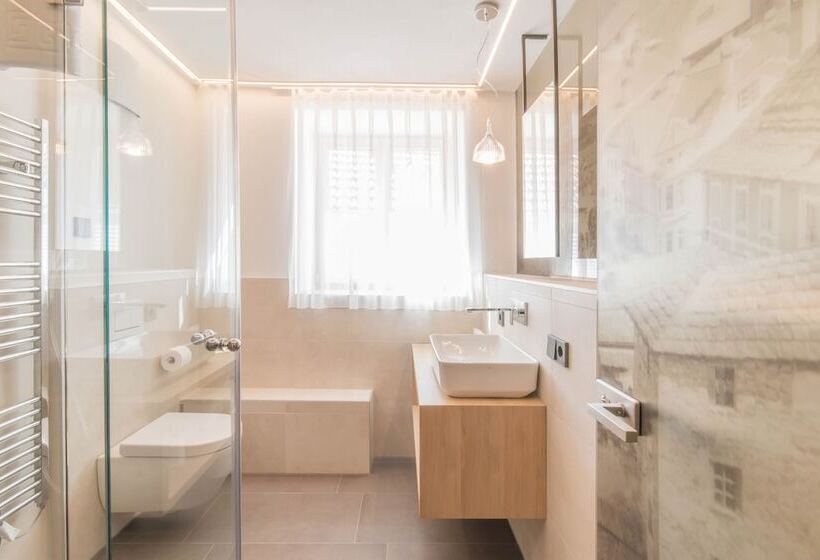 חדר סטנדרט לשלושה, Belvenu Boutique