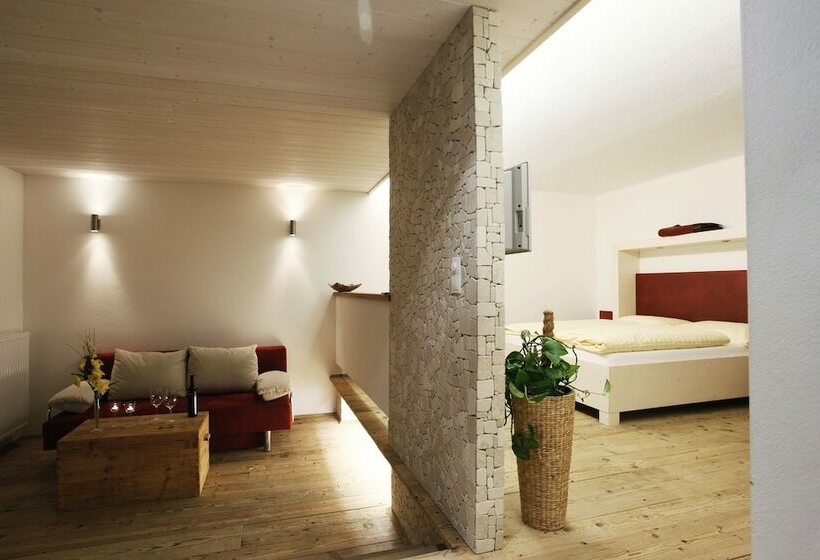 اتاق خانوادگی, Landgut Edelweiss