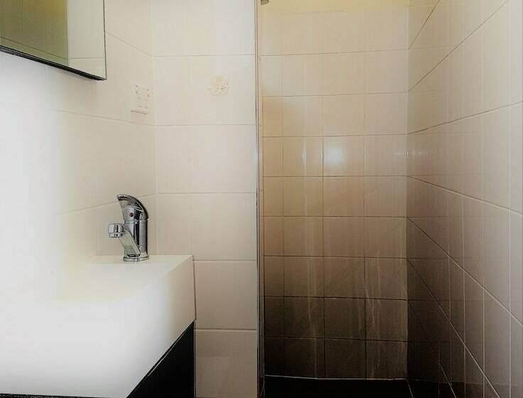 标准间, Motel Ingham