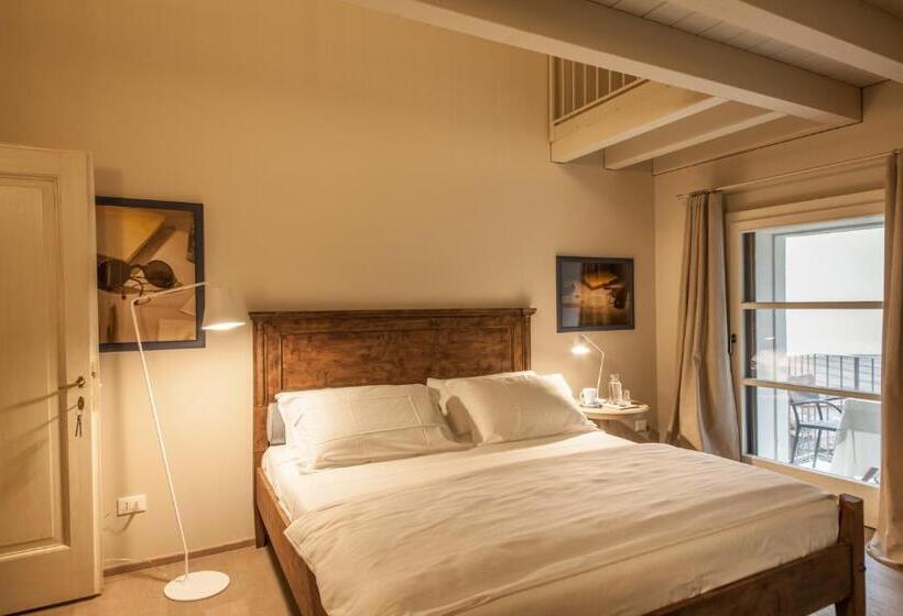 Полулюкс, B&b Antico Brolo