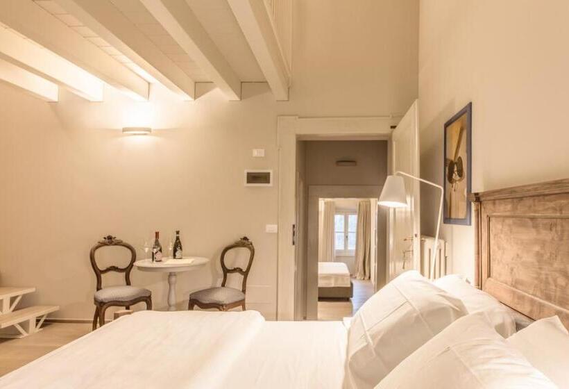 Полулюкс, B&b Antico Brolo
