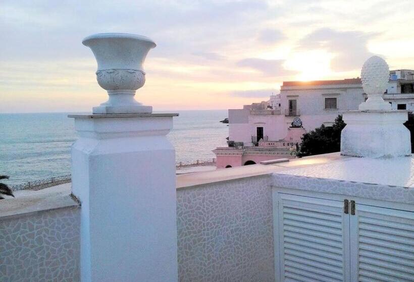 اتاق سه نفره دلوکس با چشم‌انداز دریا, B&b Marina Piccola