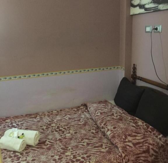 חדר סטנדרט יחיד, B&b Spqr