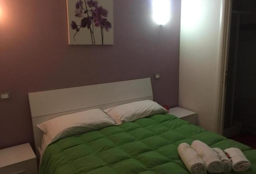 חדר סטנדרט לשלושה, B&b Spqr