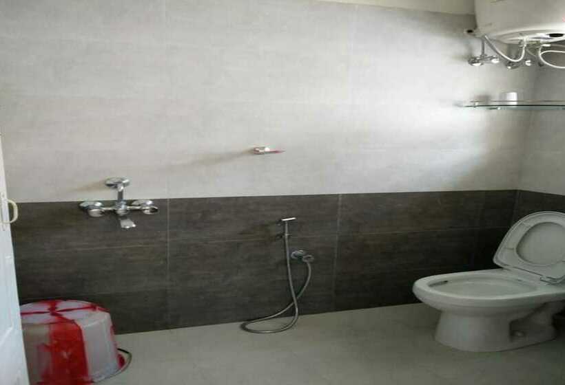 חדר דלוקס עם מרפסת, Colonels Inn