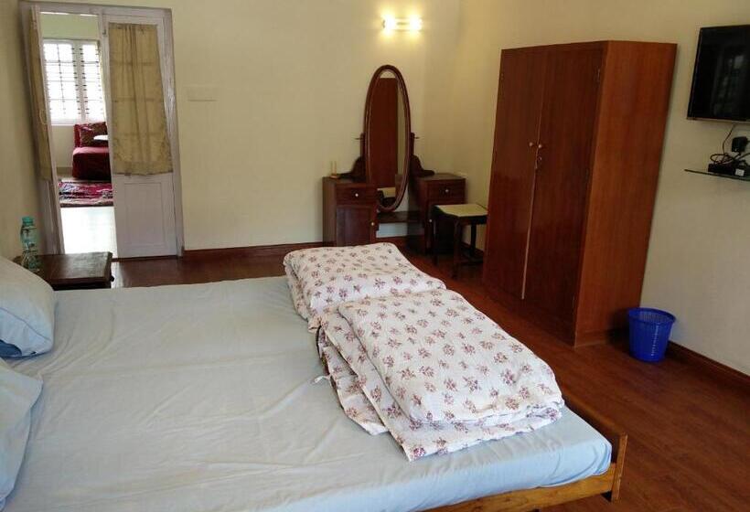 חדר דלוקס, Colonels Inn