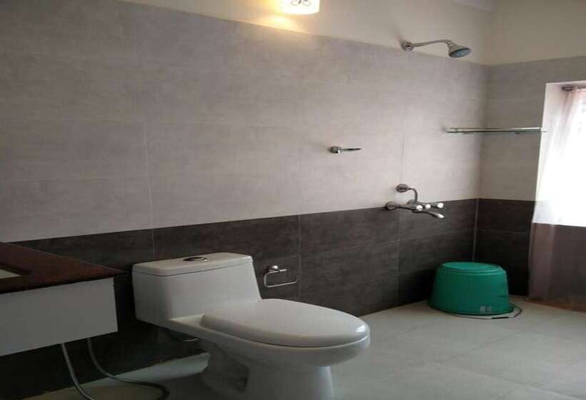 חדר דלוקס, Colonels Inn