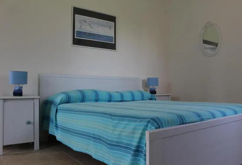 Standard Kolmen Hengen Huone, Marelaguna Rooms