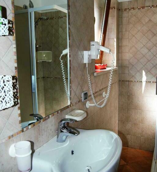 غرفة قياسية مزوَّدة بشُرفة, Casa Hotel Civitella