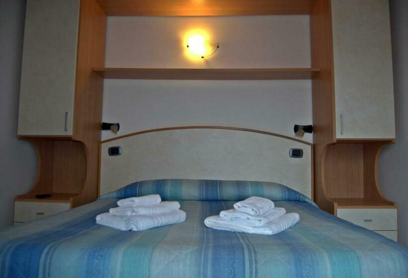 غرفة قياسية مزوَّدة بشُرفة, Casa Hotel Civitella