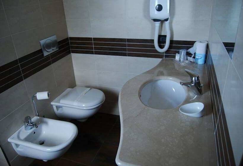 스탠다드 룸 호수 전망, Albergo Ristorante Orazio