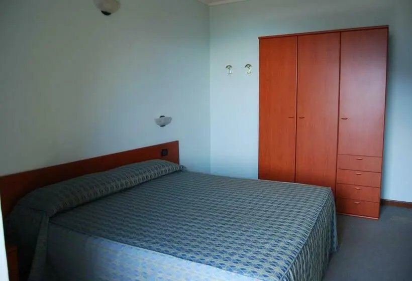 Standard-huone Järvinäkymä, Albergo Ristorante Orazio