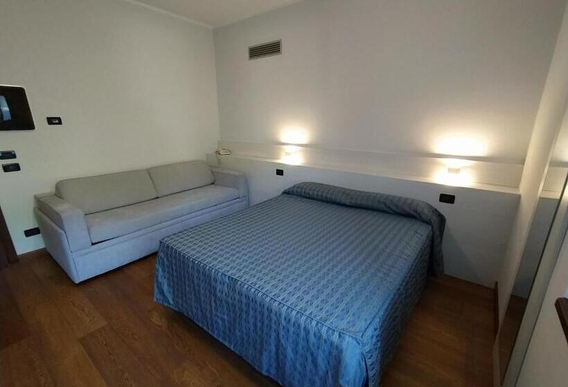 스탠다드 트리플 룸, Albergo Ristorante Orazio