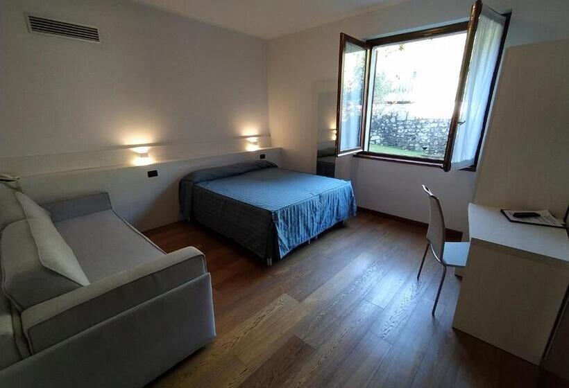 스탠다드 트리플 룸, Albergo Ristorante Orazio