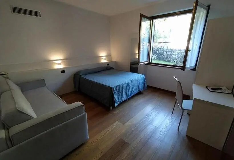 Standard Kolmen Hengen Huone, Albergo Ristorante Orazio