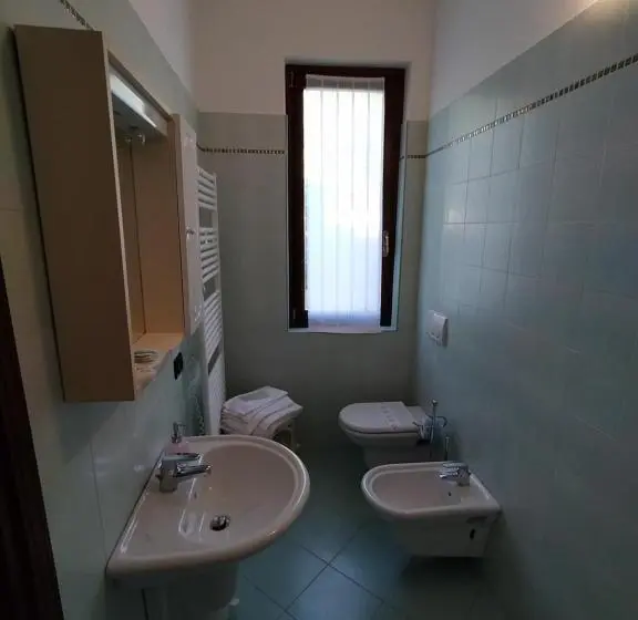 Standard Kolmen Hengen Huone, Albergo Ristorante Orazio