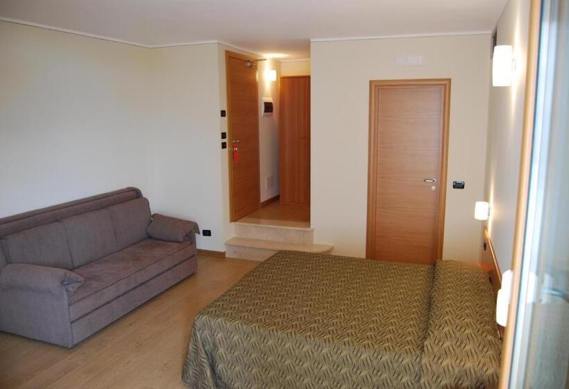 스탠다드 트리플 룸, Albergo Ristorante Orazio