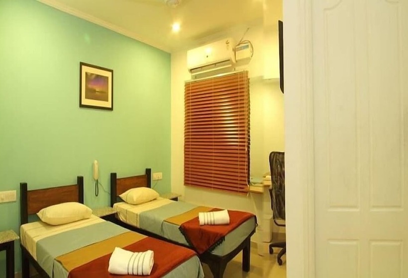 غرفة ديلوكس, Deccan Comforts