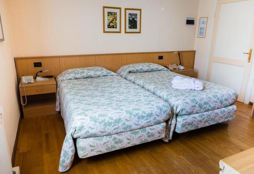 Номер Стандарт, Locanda Solagna