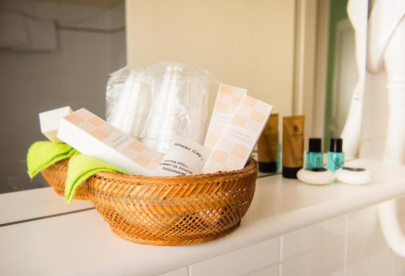 Номер Стандарт Четырехместный Совместный Санузел, Locanda Solagna