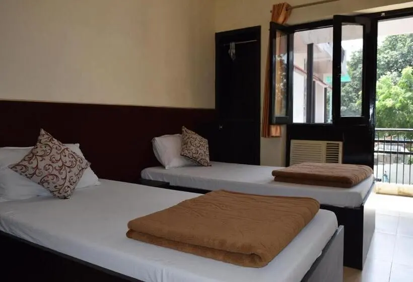 Habitación Deluxe Cama King Vista Ciudad, Moksha