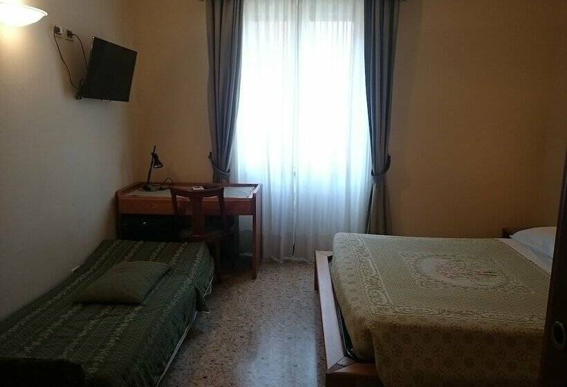 标准三人间, Pescetto