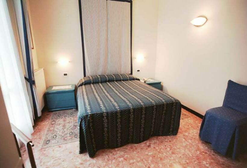 高级大房间, Pescetto