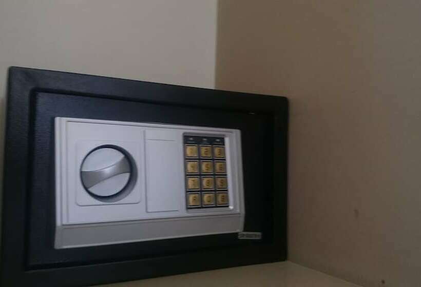 标准单人间, Pescetto