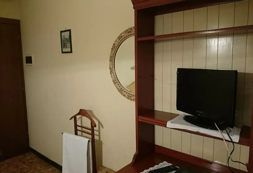 Standard Yhden Hengen Huone, Pescetto
