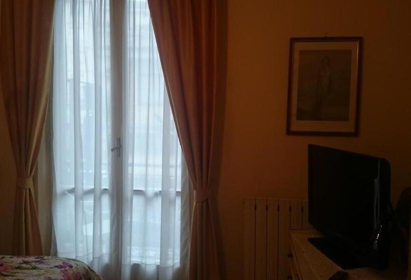 高级大房间, Pescetto