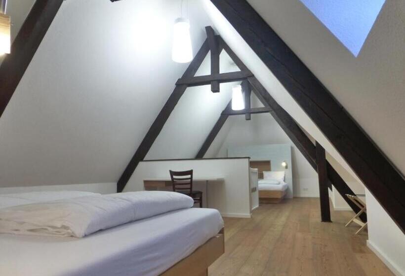 غرفة عائلية, Jugendstilhotel Trifels