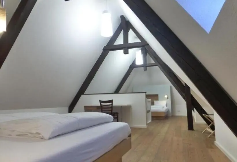 ファミリールーム, Jugendstilhotel Trifels