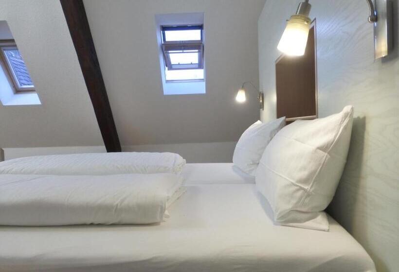 غرفة عائلية, Jugendstilhotel Trifels