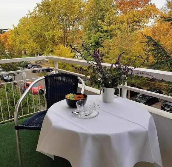 Quarto standart com varanda, Apart Hotel Freiburg