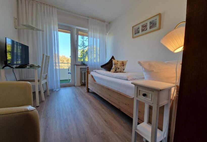 Quarto Standard Individual com Balcão, Apart Hotel Freiburg